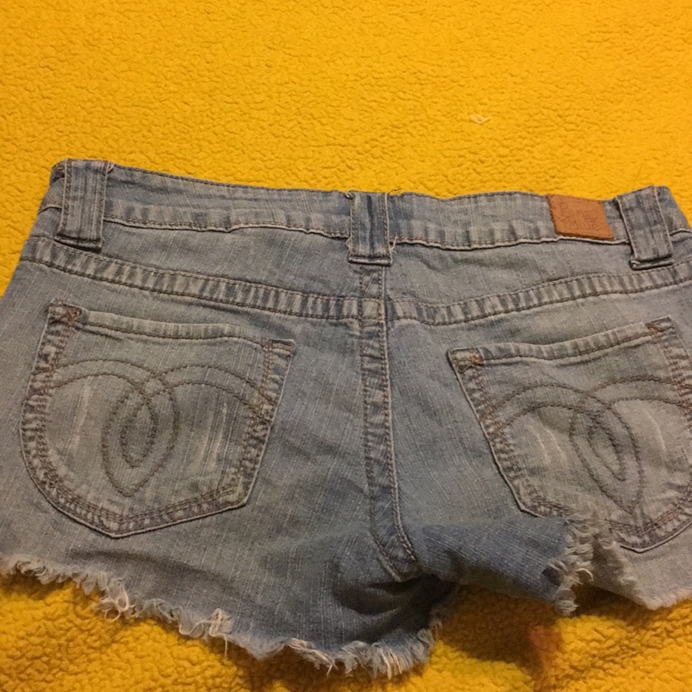 Shorts - Picture 2 of 2